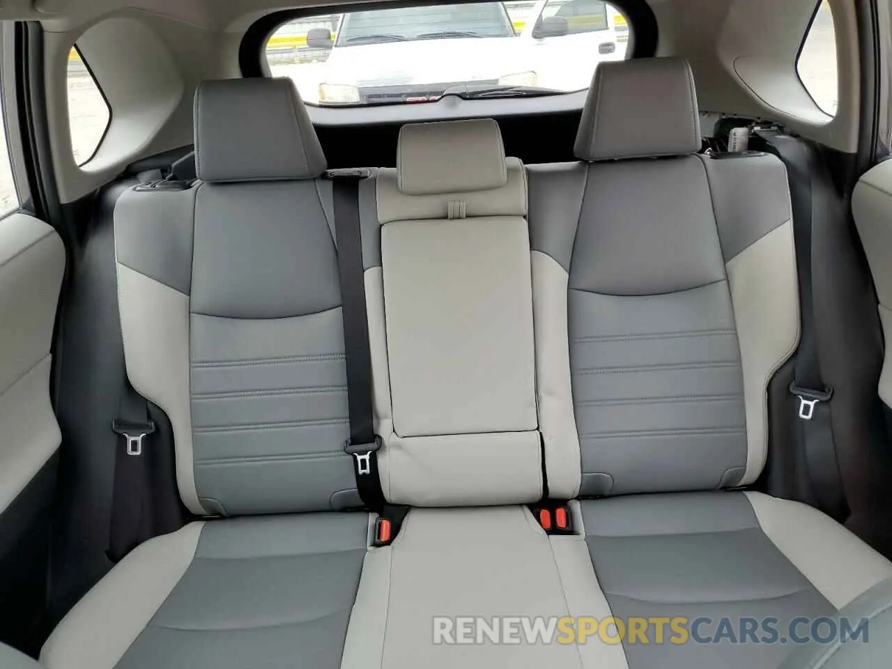 10 Фотография поврежденного автомобиля 4T3B6RFV6RU142991 TOYOTA RAV4 2024