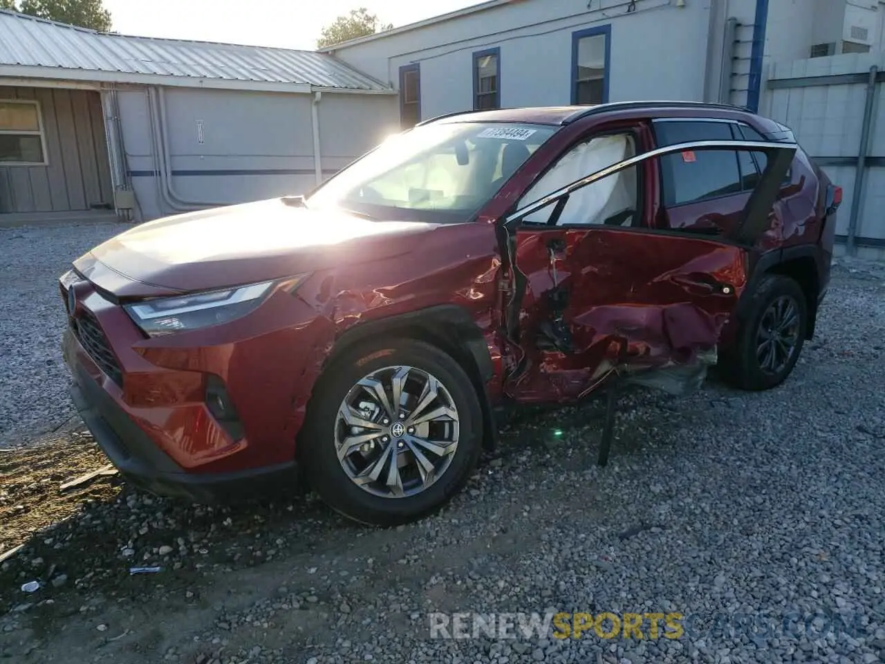 1 Фотография поврежденного автомобиля 4T3B6RFV8RU160649 TOYOTA RAV4 2024