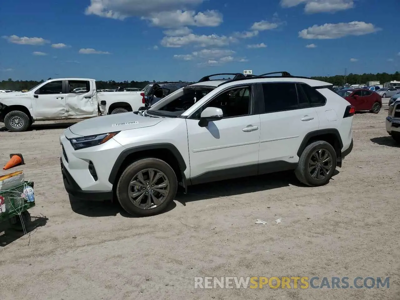 1 Фотография поврежденного автомобиля 4T3B6RFV8RU162370 TOYOTA RAV4 2024