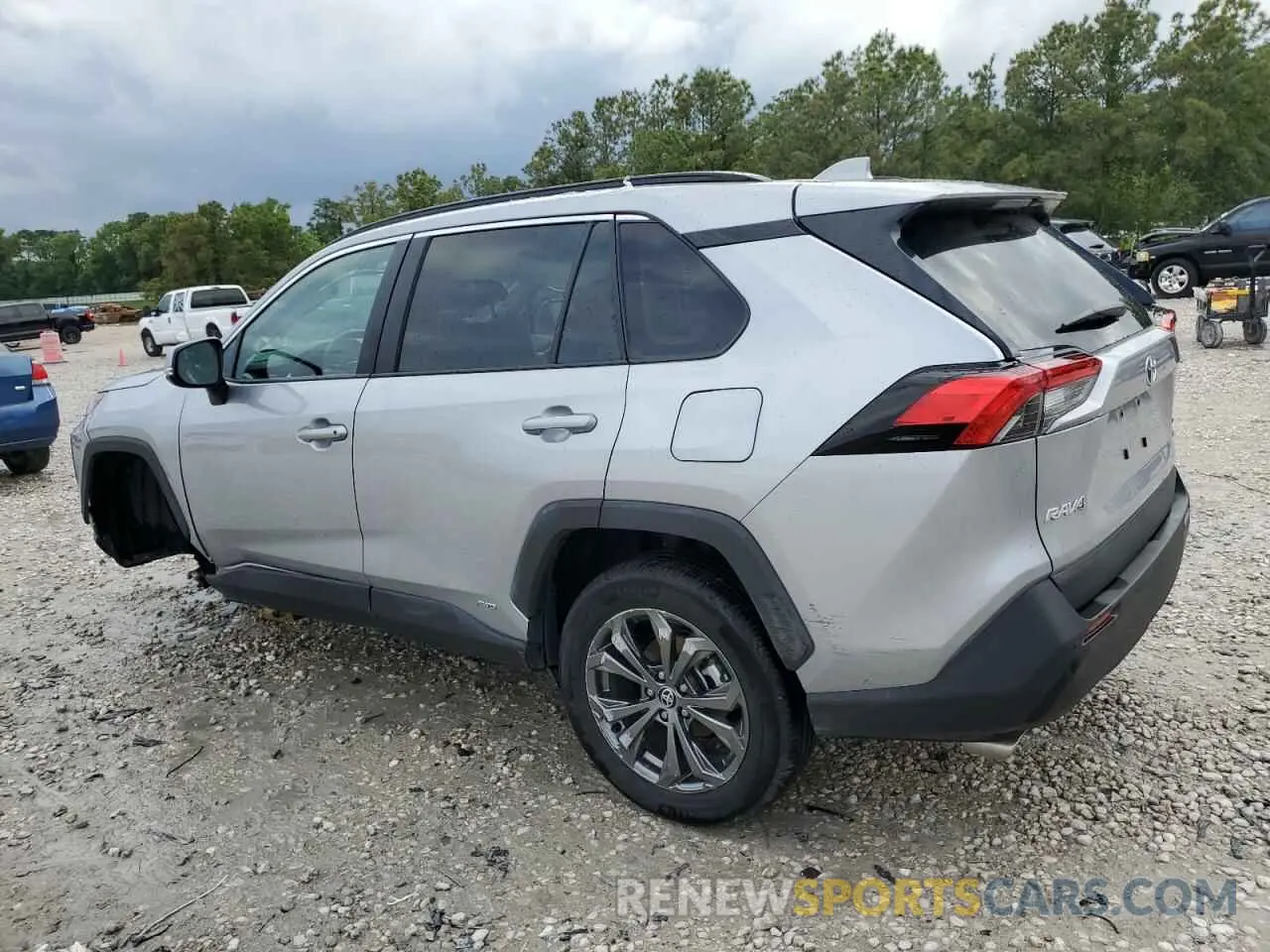 2 Photograph of a damaged car 4T3B6RFV8RU162725 TOYOTA RAV4 2024