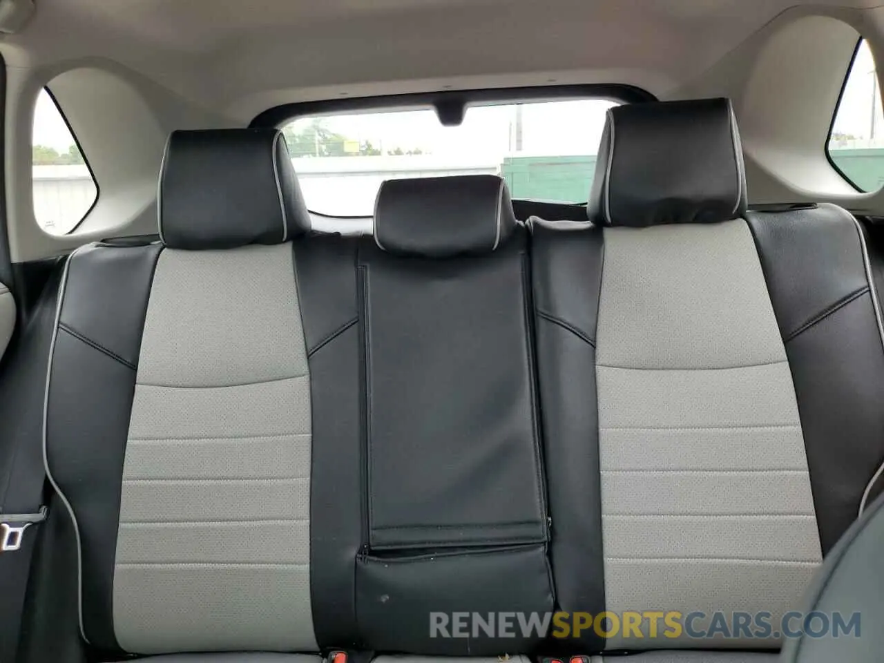 10 Фотография поврежденного автомобиля 4T3D6RFV8RU141608 TOYOTA RAV4 2024