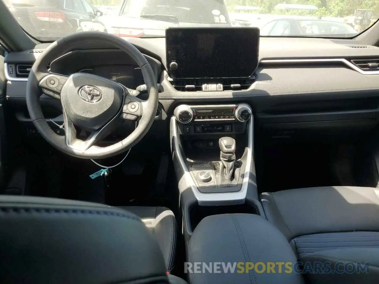 8 Фотография поврежденного автомобиля 4T3E6RFV2RU154181 TOYOTA RAV4 2024