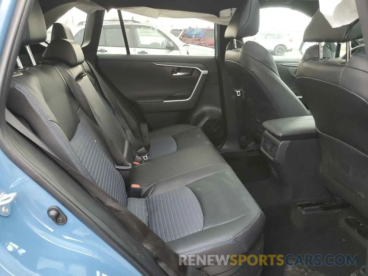11 Фотография поврежденного автомобиля 4T3E6RFV9RU148104 TOYOTA RAV4 2024