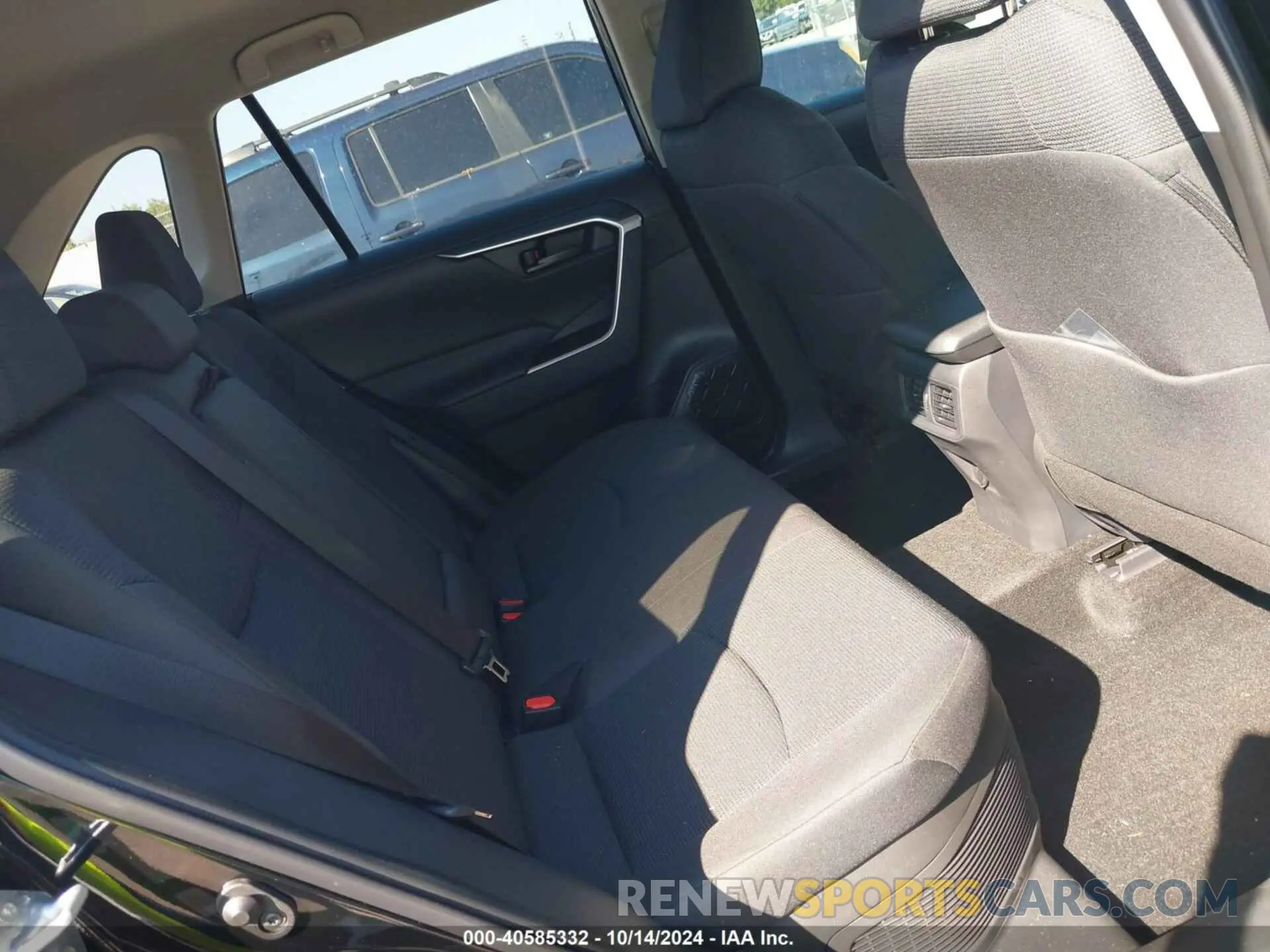 8 Фотография поврежденного автомобиля 4T3LWRFV6RU157964 TOYOTA RAV4 2024