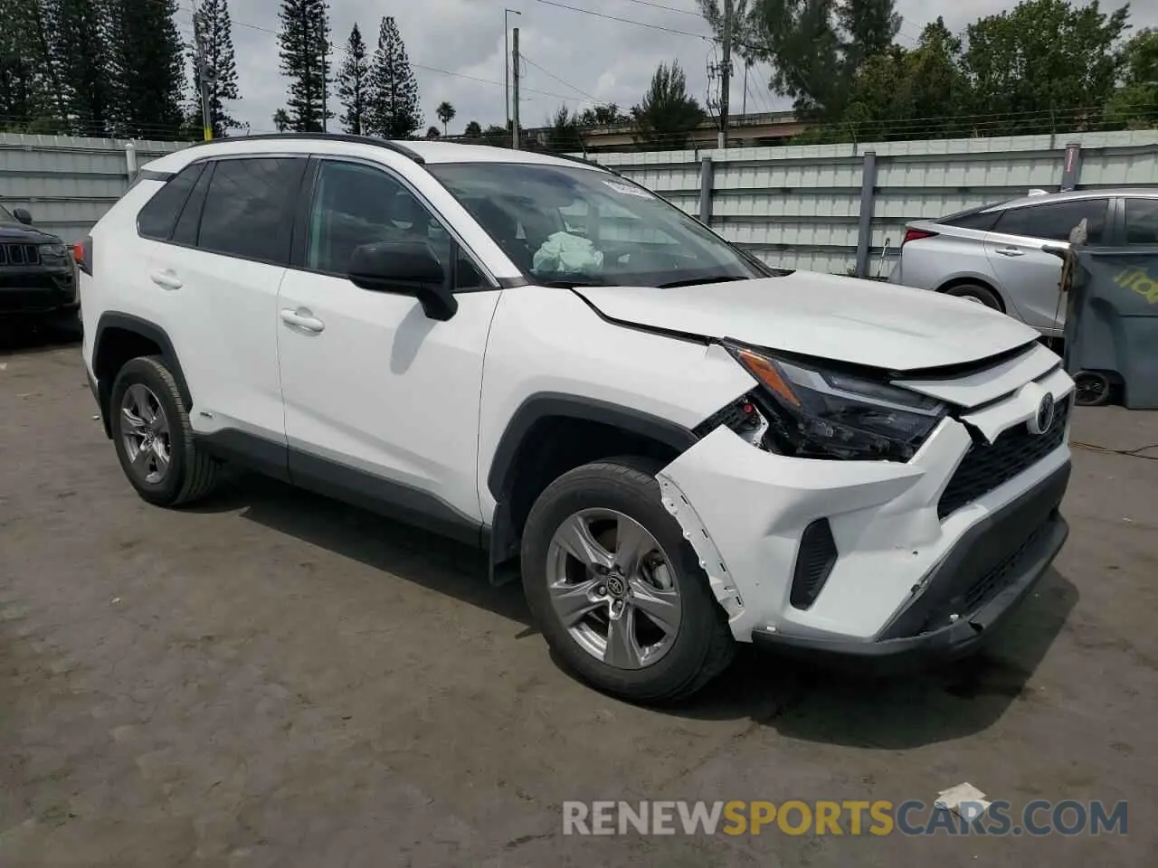 4 Фотография поврежденного автомобиля 4T3LWRFV7RU128599 TOYOTA RAV4 2024