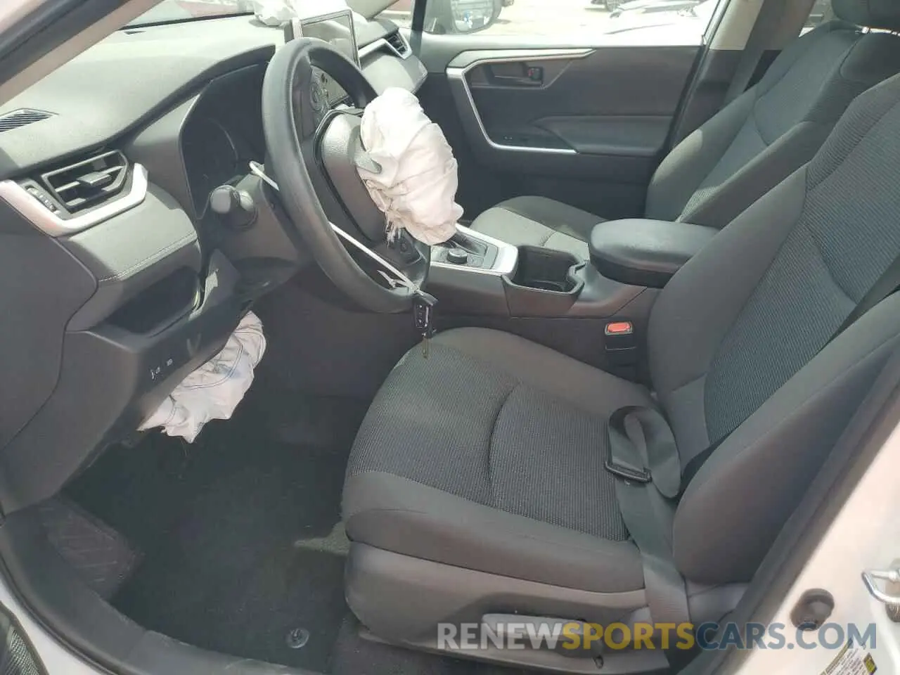 7 Фотография поврежденного автомобиля 4T3LWRFV7RU128599 TOYOTA RAV4 2024