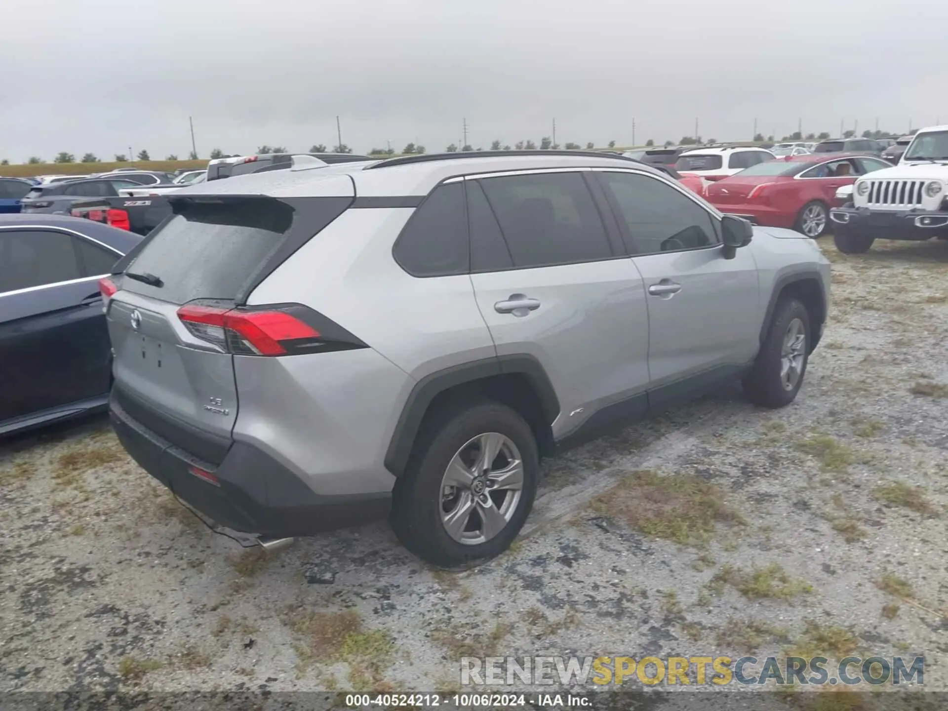 4 Фотография поврежденного автомобиля 4T3LWRFV9RU119063 TOYOTA RAV4 2024