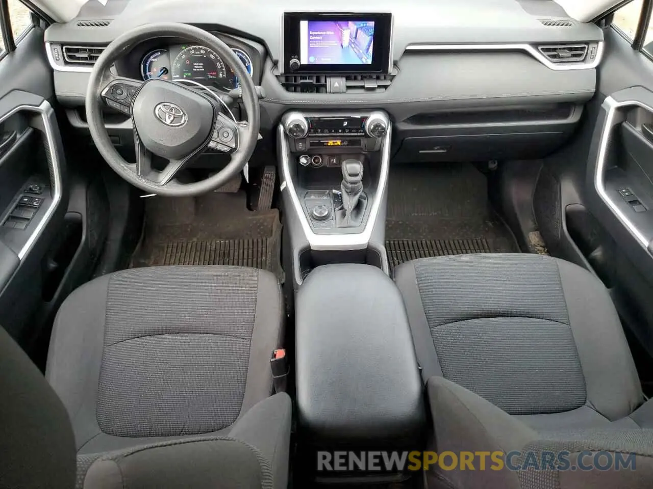 8 Photograph of a damaged car 4T3LWRFV9RU151379 TOYOTA RAV4 2024