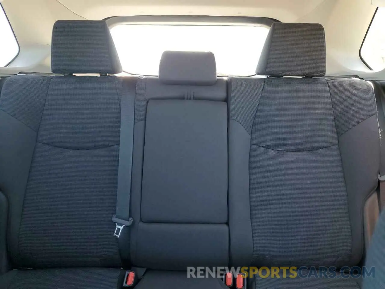 10 Фотография поврежденного автомобиля 4T3LWRFV9RU152046 TOYOTA RAV4 2024