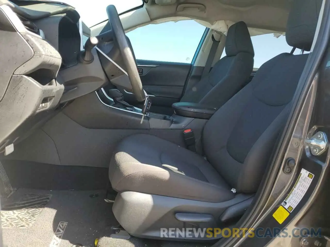 7 Фотография поврежденного автомобиля 4T3LWRFV9RU152046 TOYOTA RAV4 2024