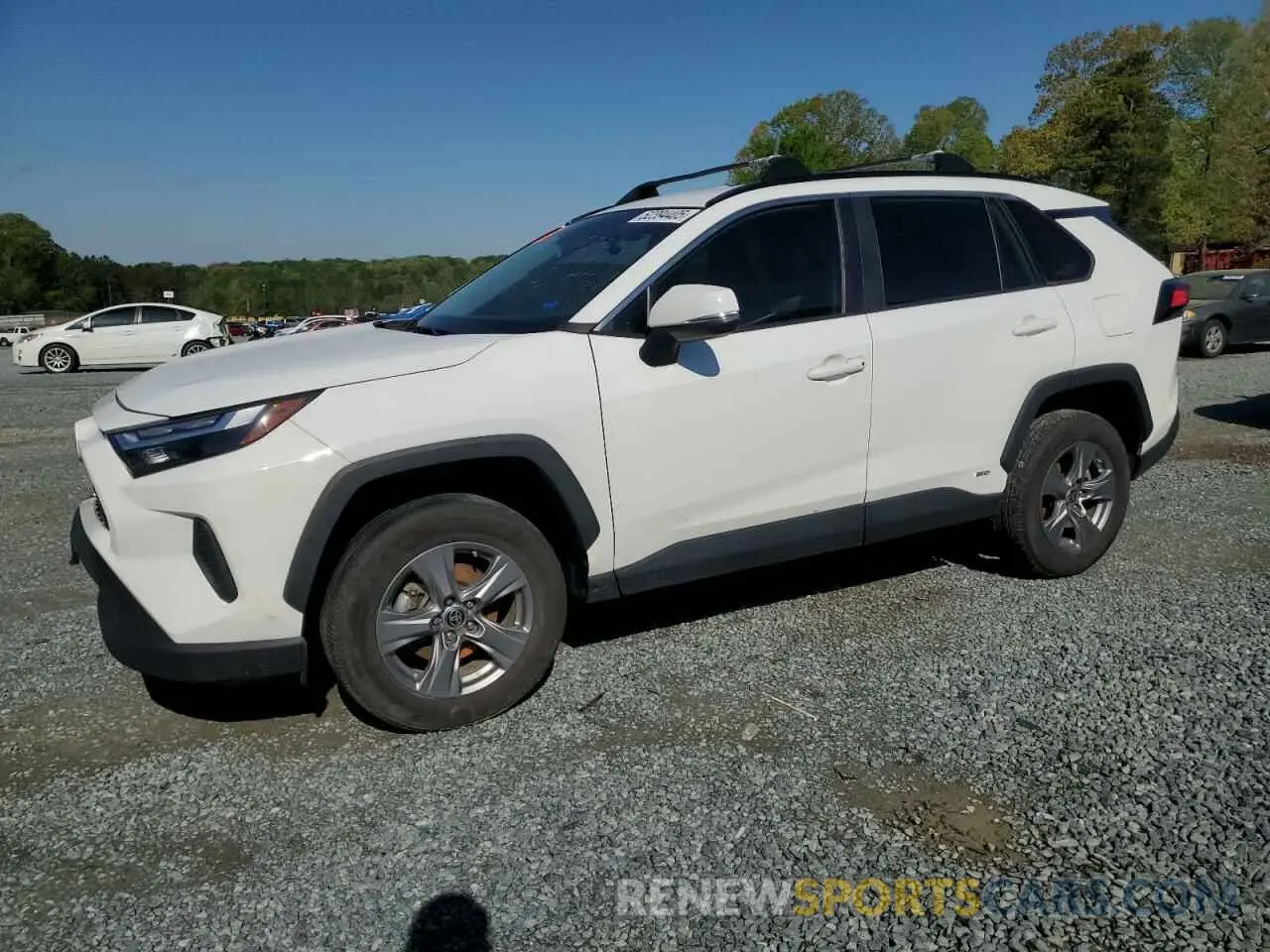 1 Photograph of a damaged car 4T3MWRFV0RU114581 TOYOTA RAV4 2024
