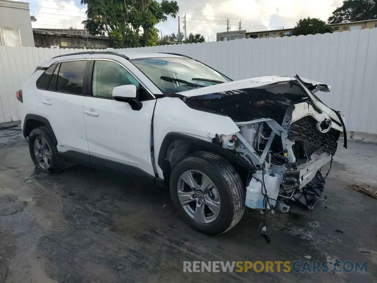 4 Фотография поврежденного автомобиля 4T3MWRFV3RU161054 TOYOTA RAV4 2024