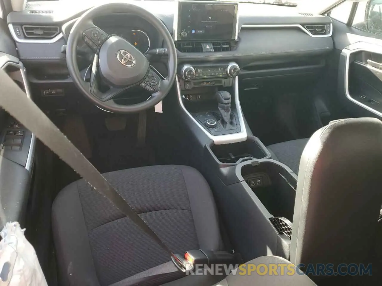 8 Фотография поврежденного автомобиля 4T3MWRFV3RU161054 TOYOTA RAV4 2024
