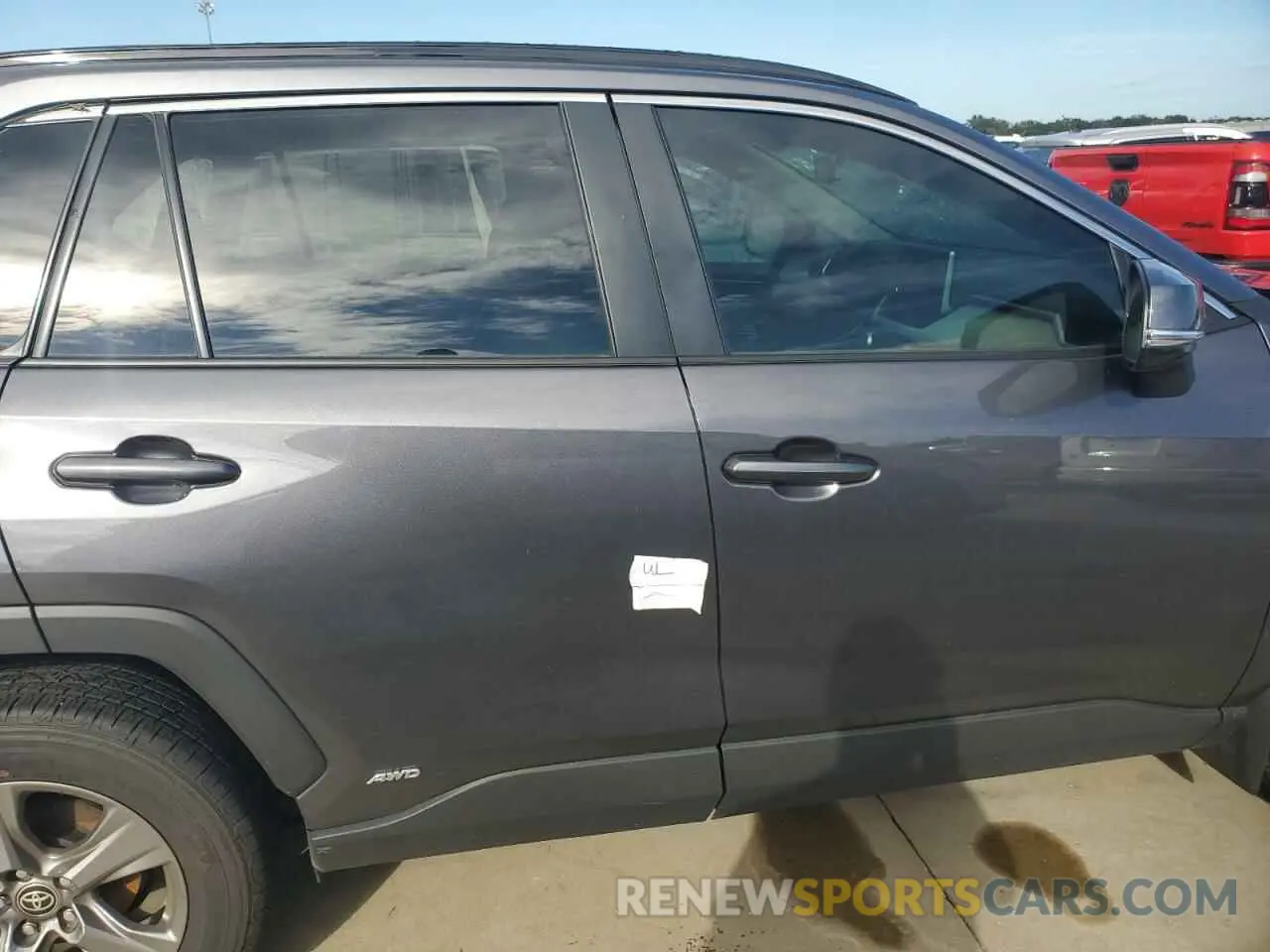 13 Photograph of a damaged car 4T3RWRFV3RU134720 TOYOTA RAV4 2024