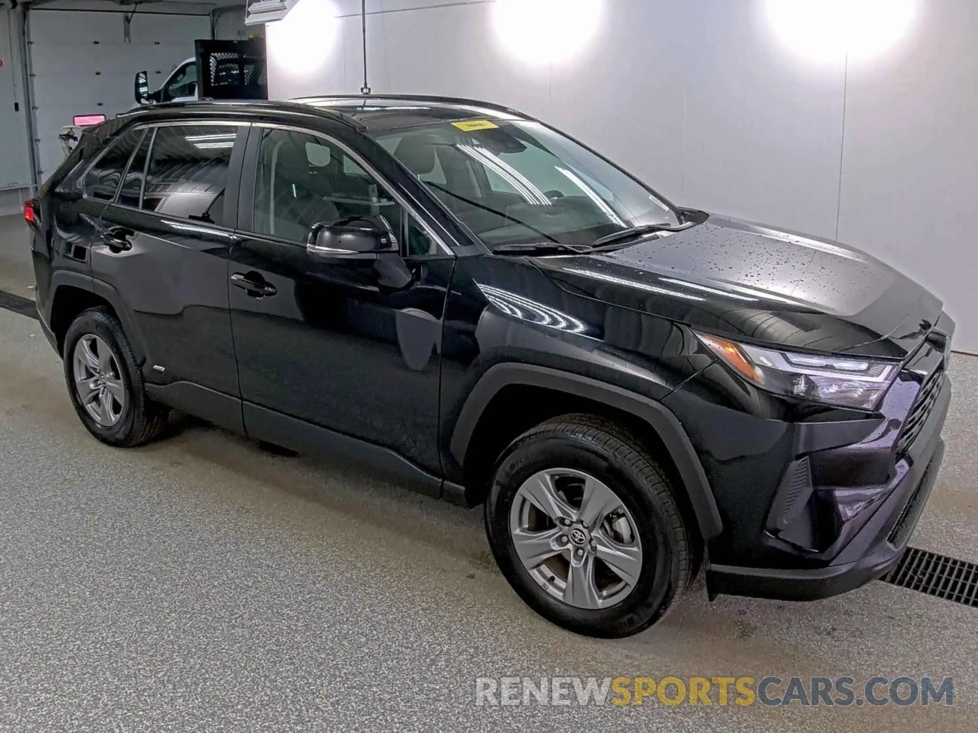 8 Фотография поврежденного автомобиля 4T3RWRFV3RU149623 TOYOTA RAV4 2024