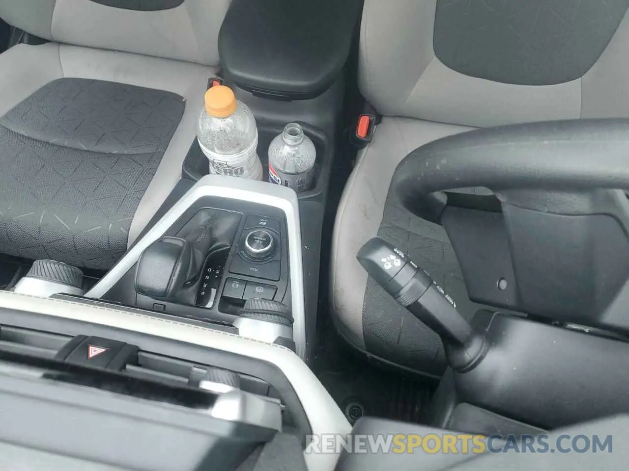 8 Фотография поврежденного автомобиля 4T3RWRFV4RU127906 TOYOTA RAV4 2024