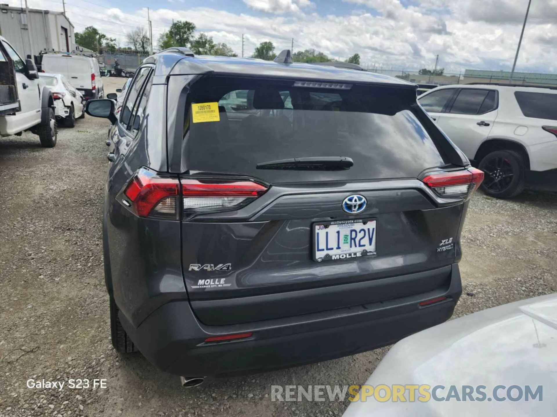 14 Photograph of a damaged car 4T3RWRFV9RU149139 TOYOTA RAV4 2024