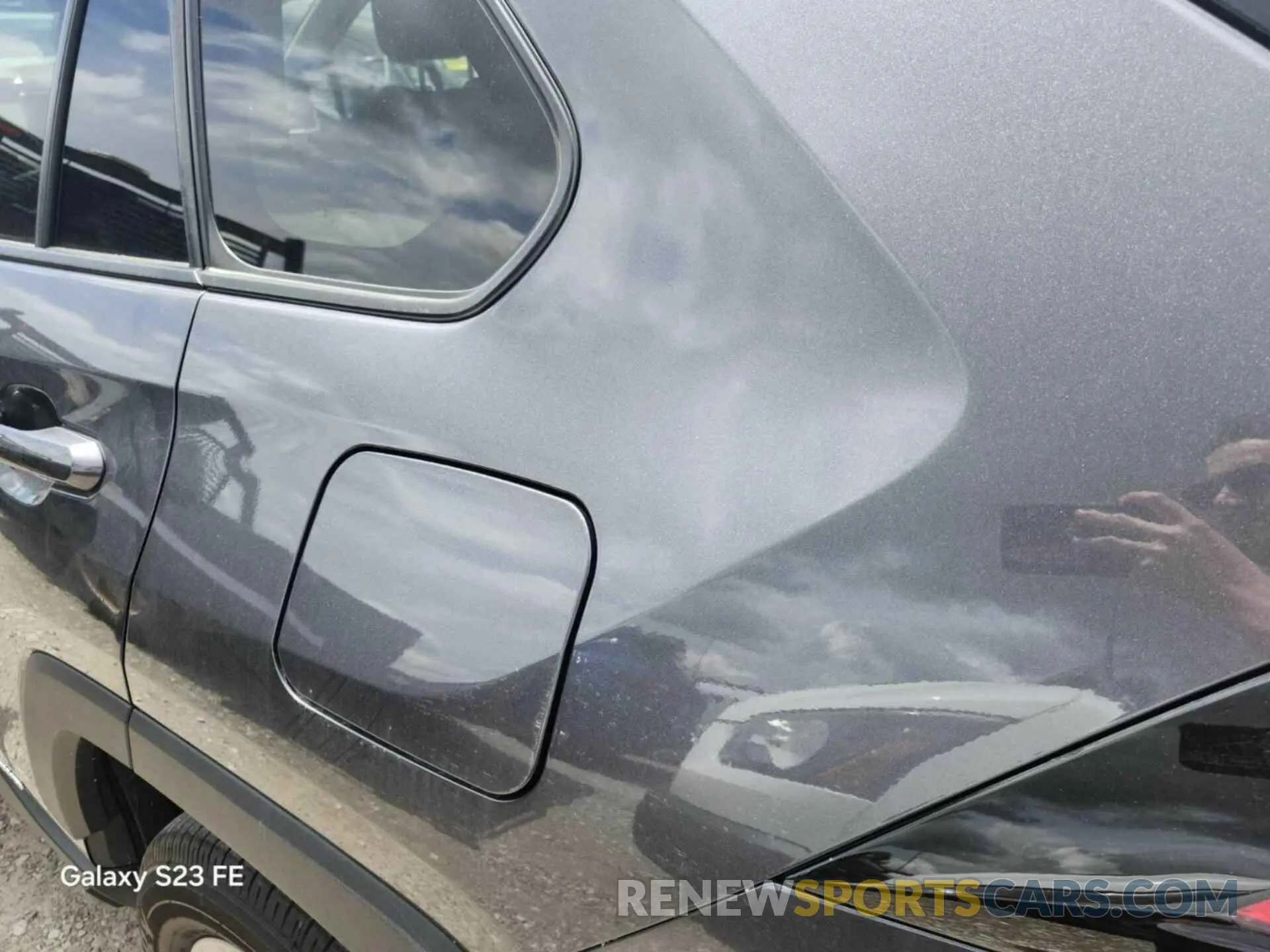 17 Photograph of a damaged car 4T3RWRFV9RU149139 TOYOTA RAV4 2024