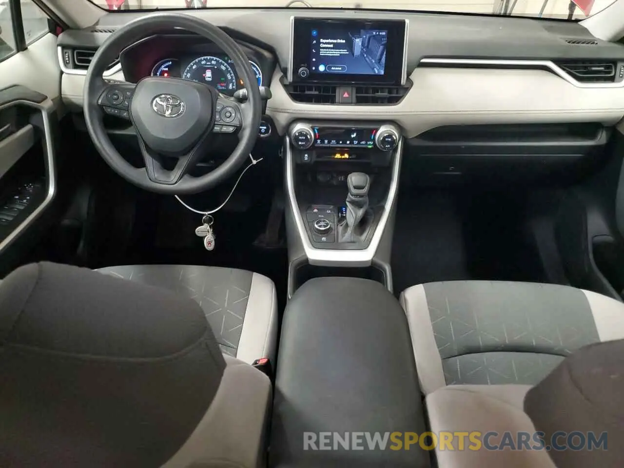 8 Photograph of a damaged car 4T3RWRFVXRU118353 TOYOTA RAV4 2024