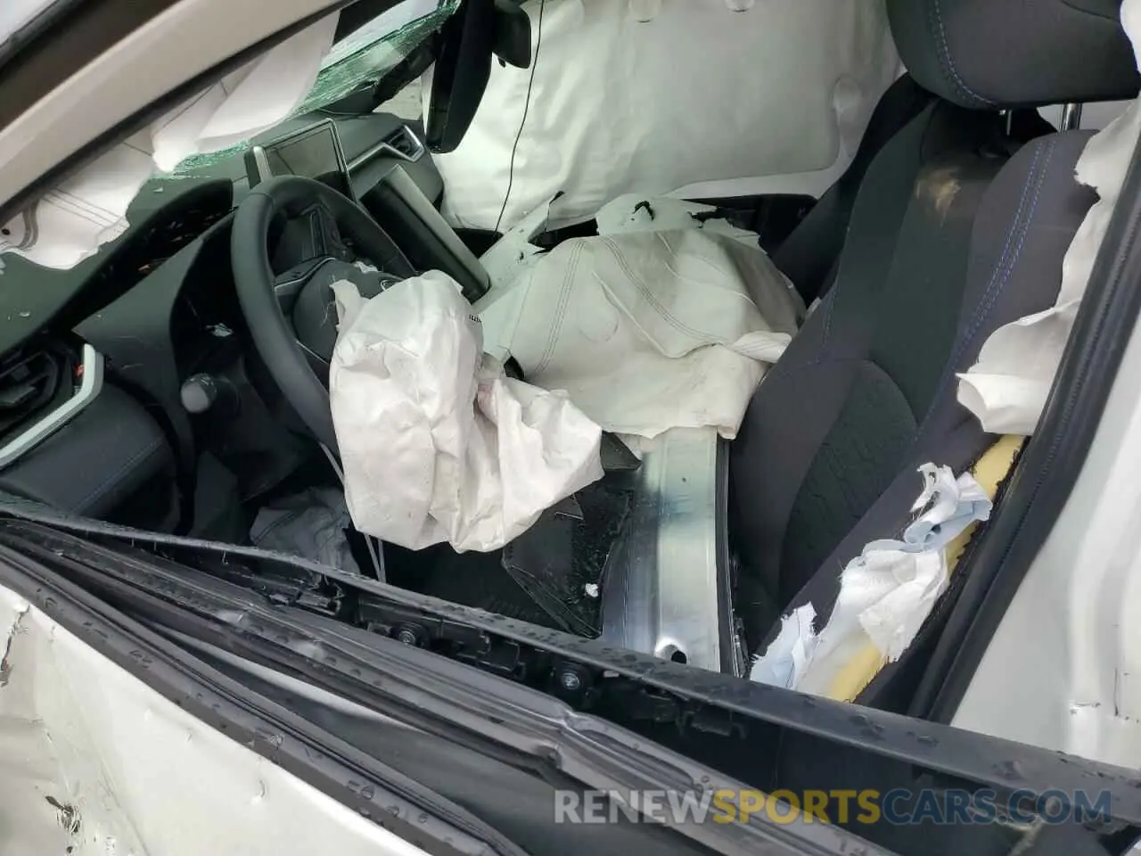 7 Photograph of a damaged car JTM16RFV5RJ040995 TOYOTA RAV4 2024