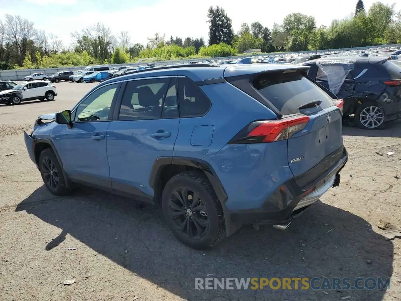 2 Фотография поврежденного автомобиля JTM16RFV6RD147620 TOYOTA RAV4 2024
