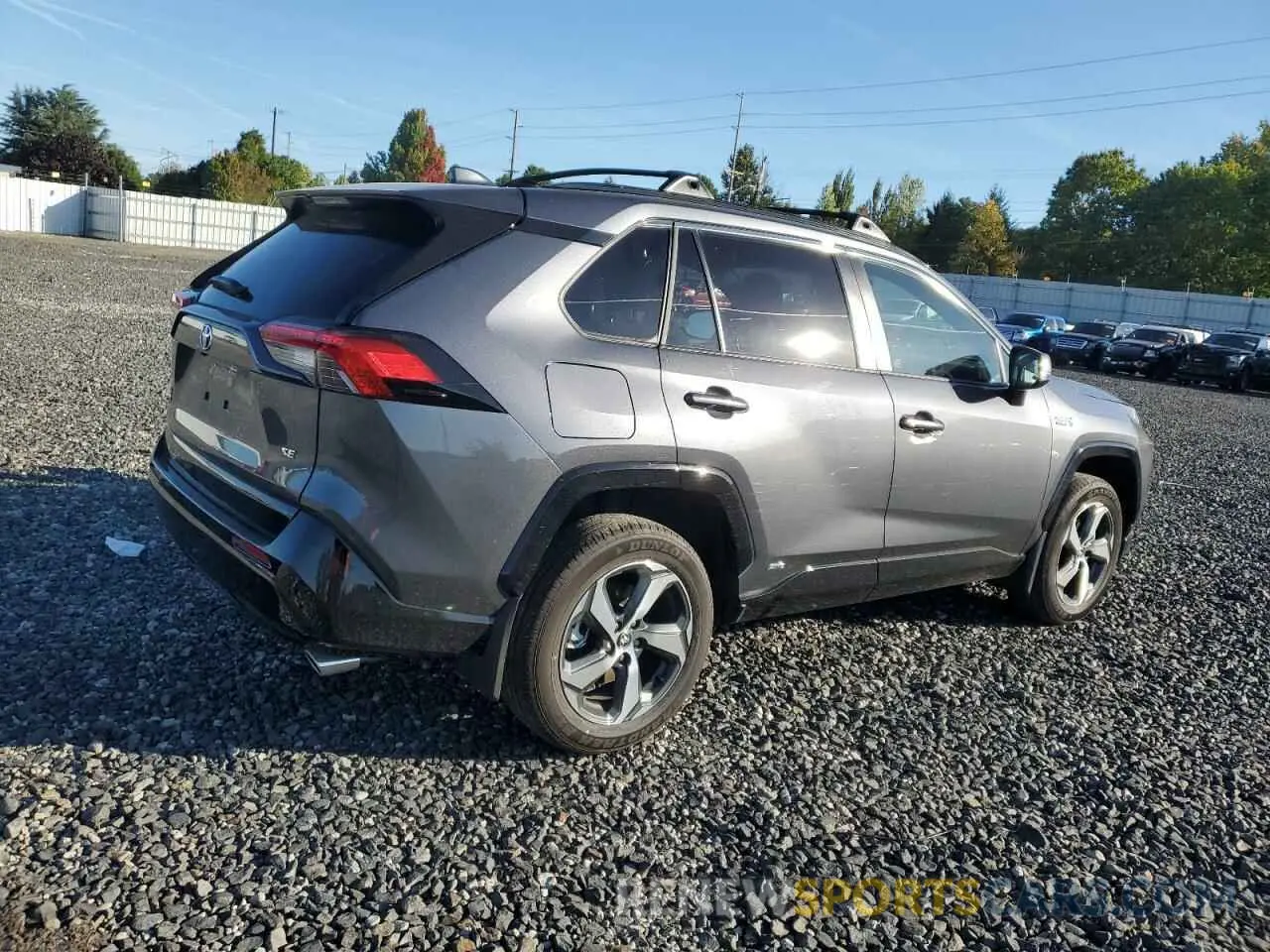 3 Фотография поврежденного автомобиля JTMAB3FV1RD174586 TOYOTA RAV4 2024