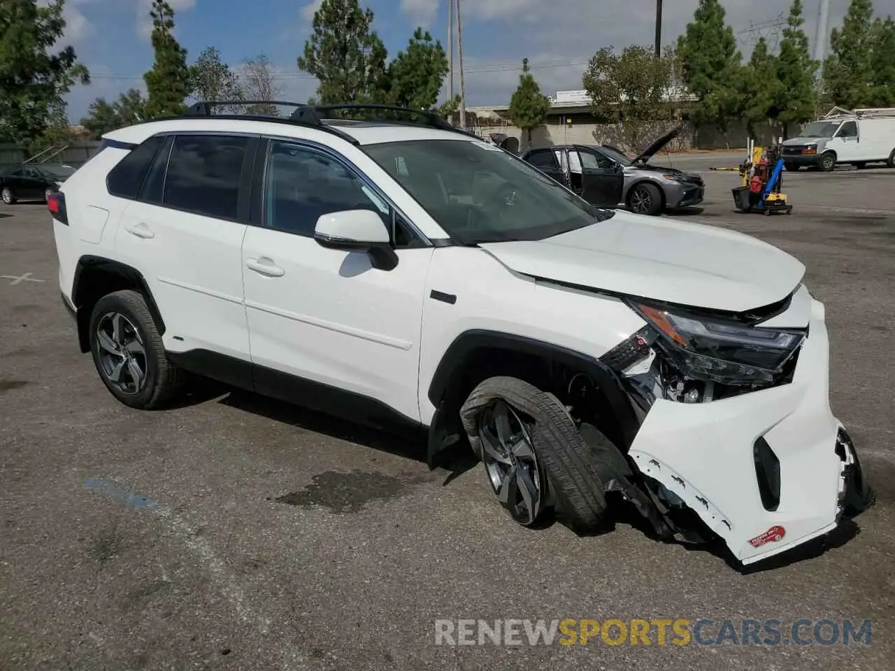 4 Photograph of a damaged car JTMAB3FV2RD189114 TOYOTA RAV4 2024