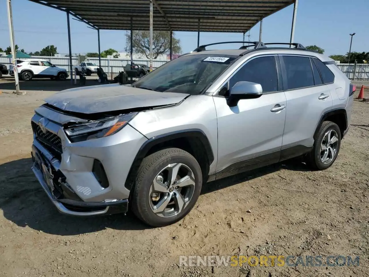 1 Фотография поврежденного автомобиля JTMAB3FV9RD170303 TOYOTA RAV4 2024