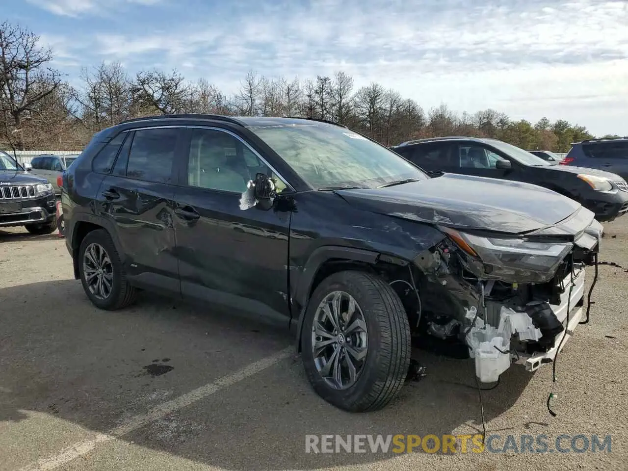 4 Фотография поврежденного автомобиля JTMB6RFV0RD139808 TOYOTA RAV4 2024