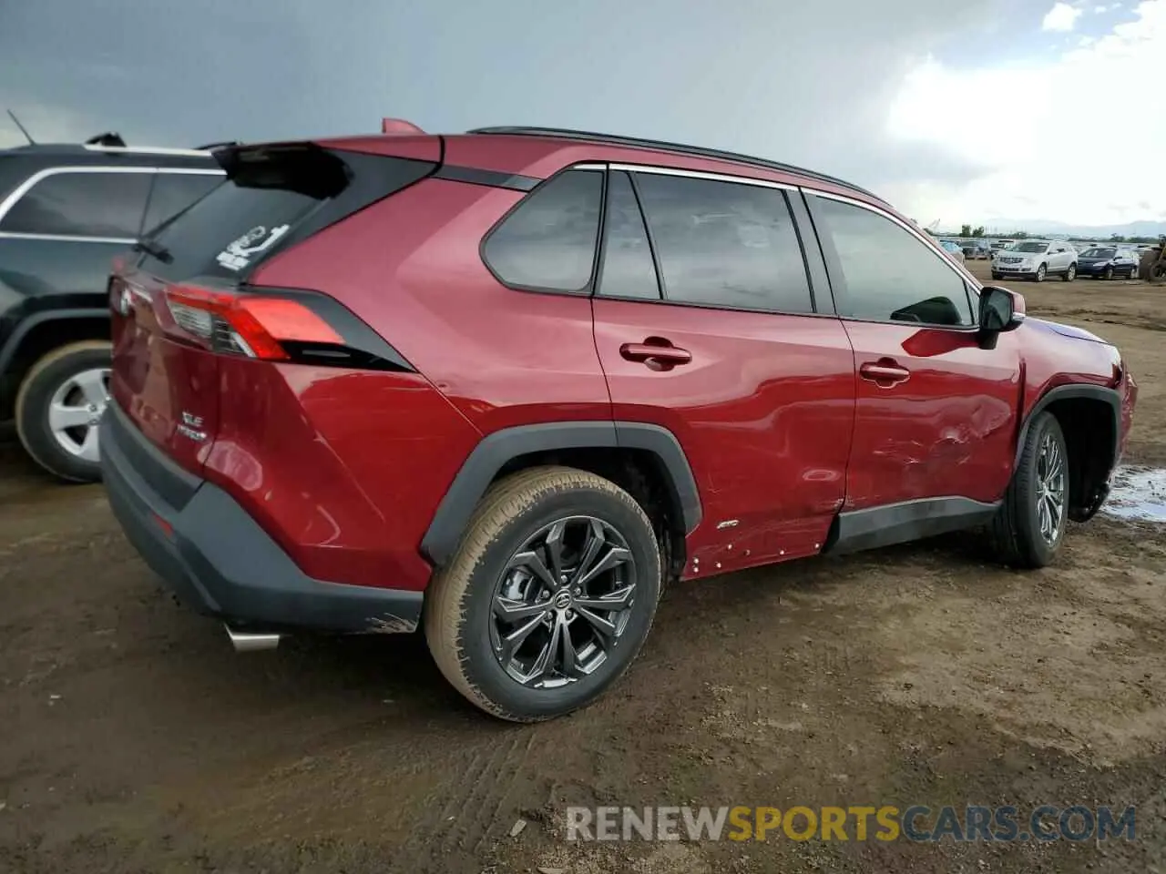 3 Фотография поврежденного автомобиля JTMB6RFV5RD127315 TOYOTA RAV4 2024