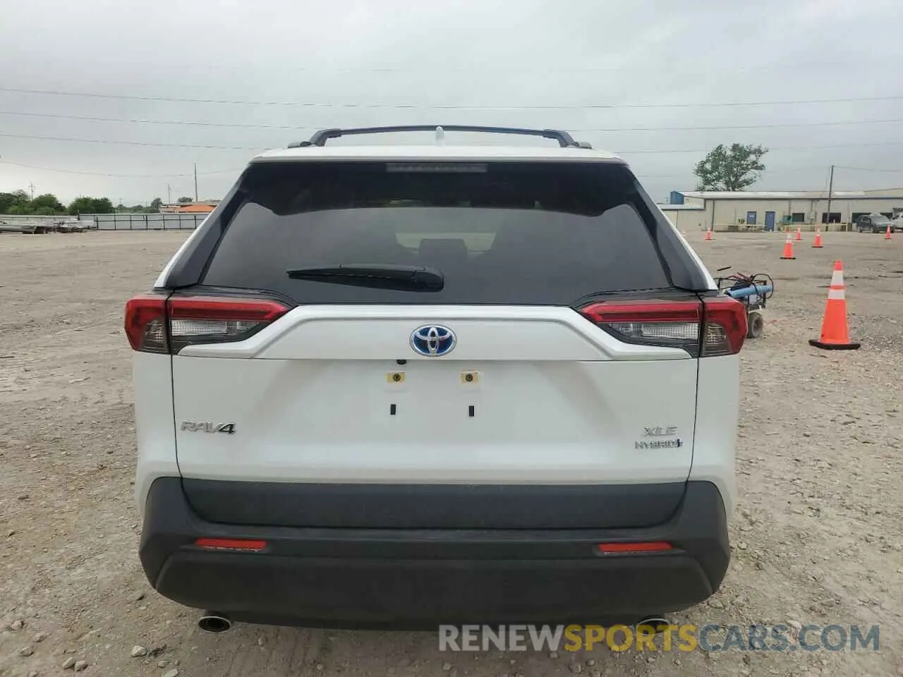 6 Фотография поврежденного автомобиля JTMB6RFV6RJ054408 TOYOTA RAV4 2024