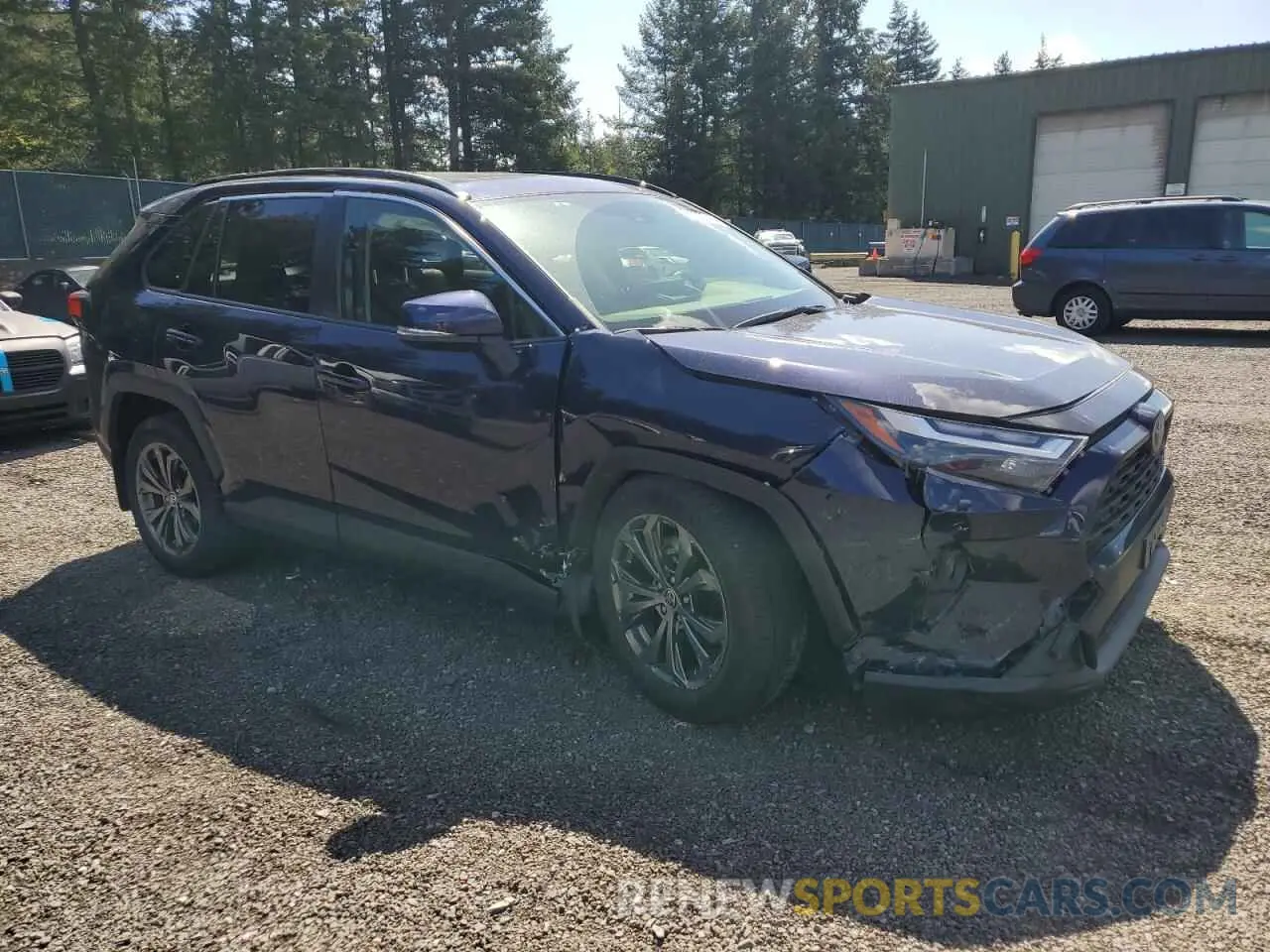 4 Фотография поврежденного автомобиля JTMB6RFV7RD129471 TOYOTA RAV4 2024