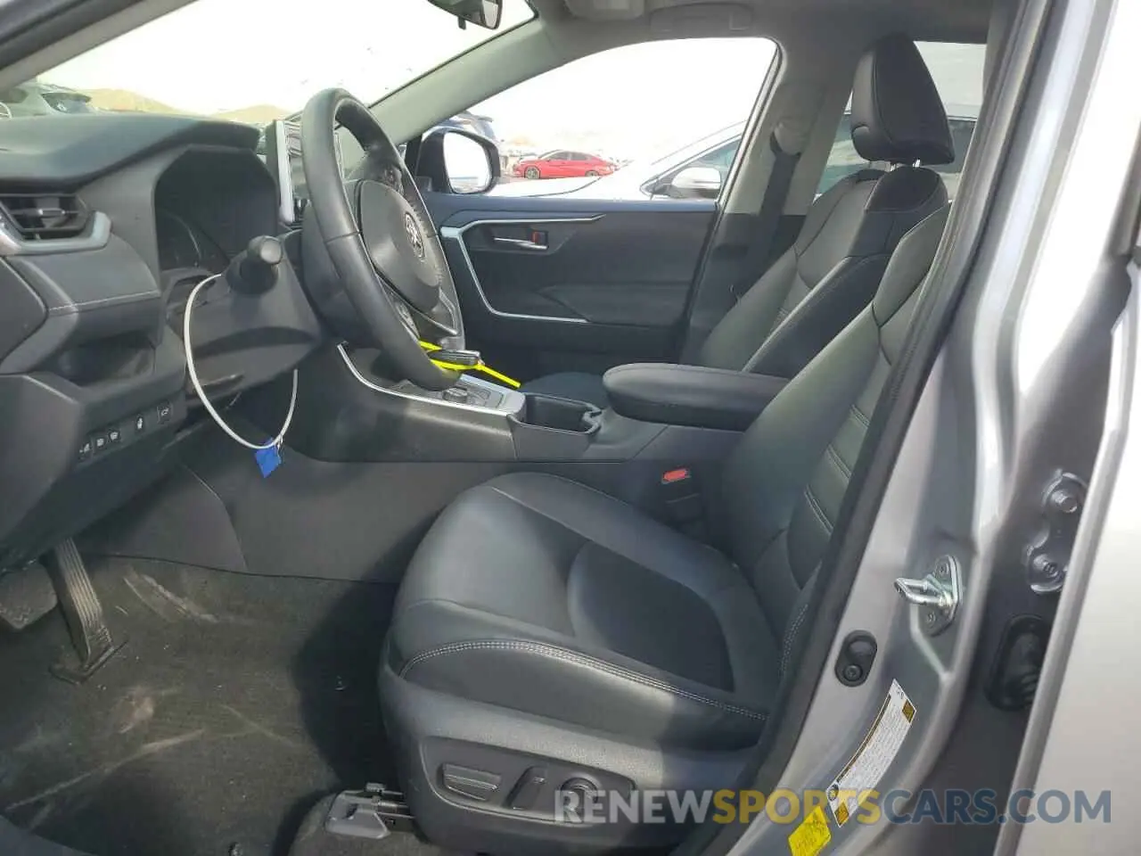 7 Photograph of a damaged car JTMB6RFV7RJ044969 TOYOTA RAV4 2024
