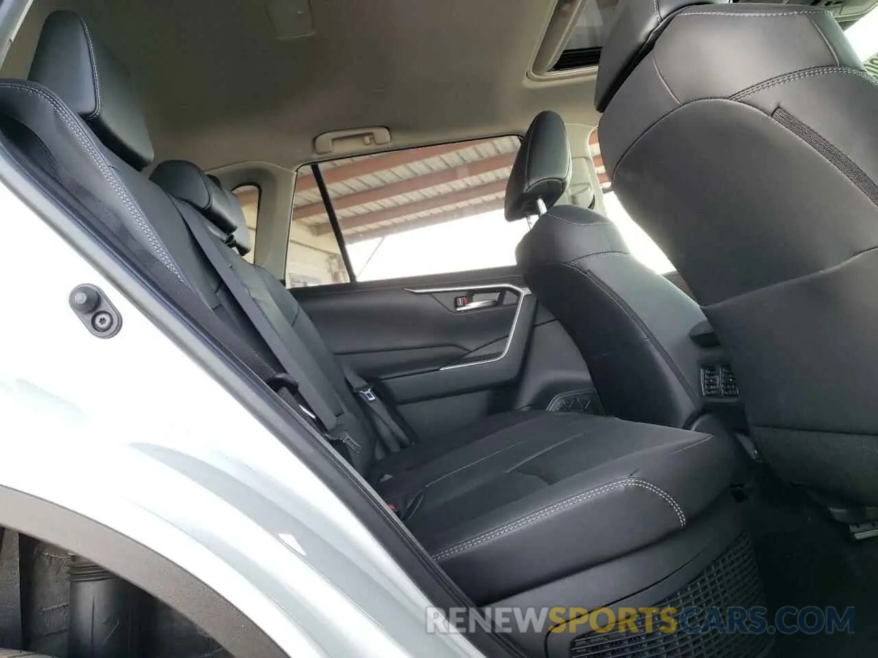 11 Photograph of a damaged car JTMB6RFV8RJ052014 TOYOTA RAV4 2024