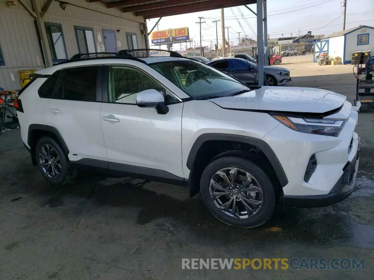 4 Photograph of a damaged car JTMB6RFV8RJ052014 TOYOTA RAV4 2024