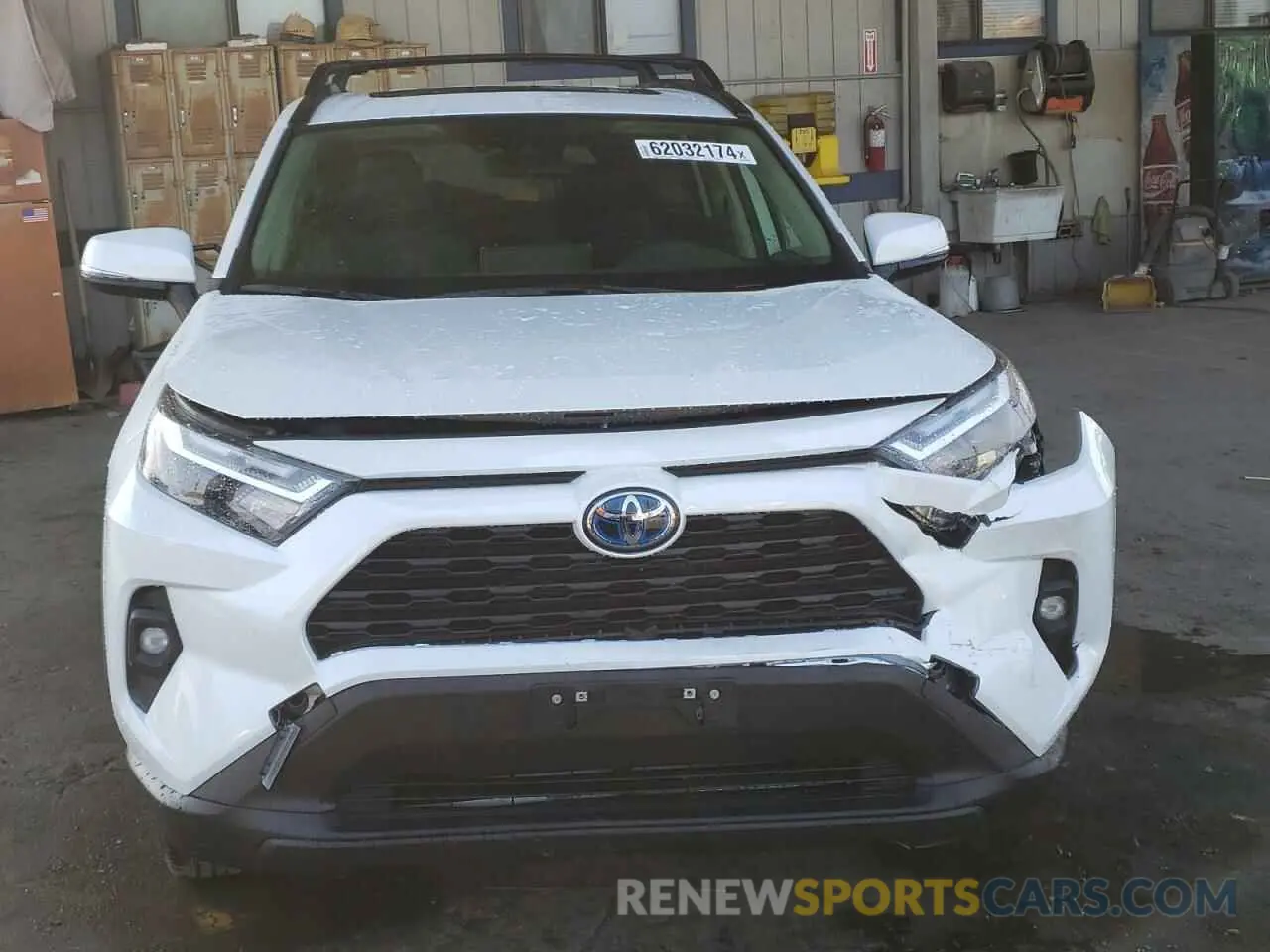 5 Photograph of a damaged car JTMB6RFV8RJ052014 TOYOTA RAV4 2024