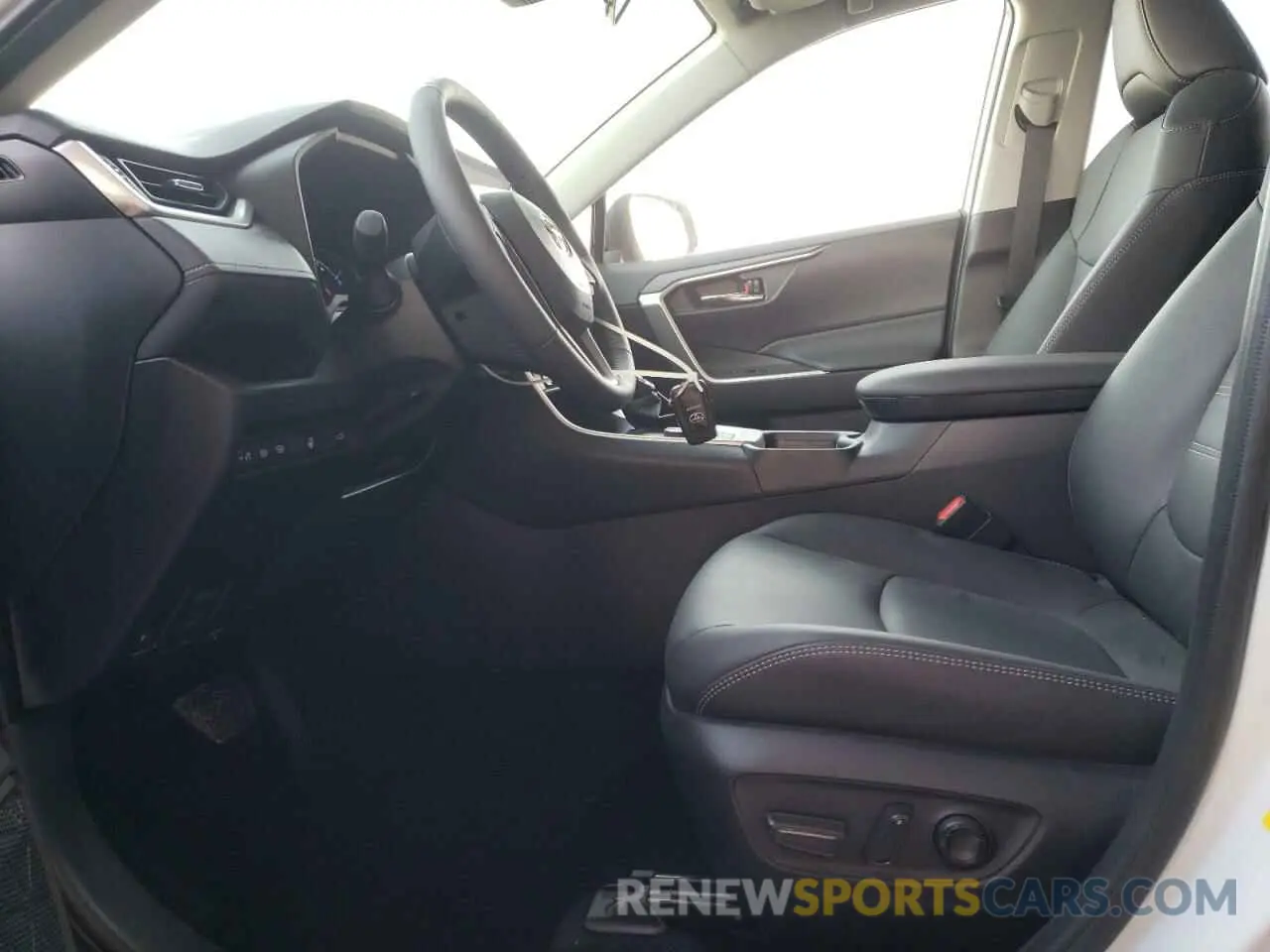 7 Photograph of a damaged car JTMB6RFV8RJ052014 TOYOTA RAV4 2024