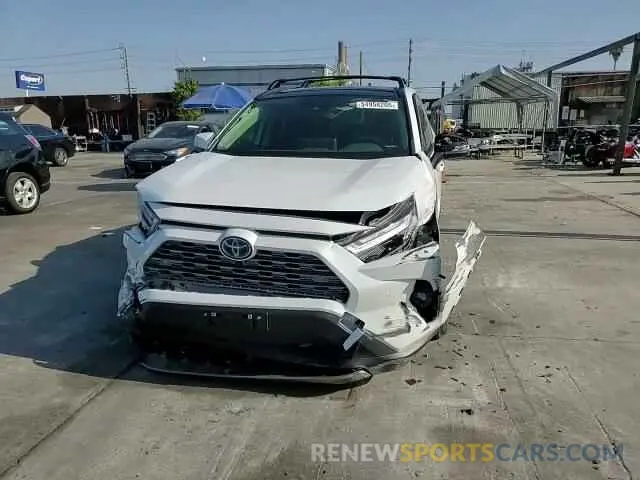 14 Photograph of a damaged car JTMD6RFV1RD559554 TOYOTA RAV4 2024