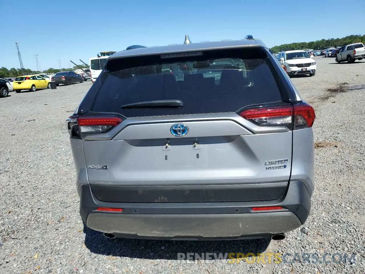 6 Photograph of a damaged car JTMD6RFV3RD123515 TOYOTA RAV4 2024