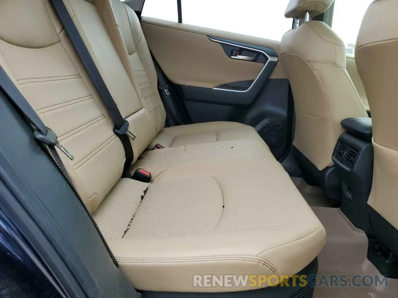 11 Фотография поврежденного автомобиля JTMD6RFV3RD126446 TOYOTA RAV4 2024