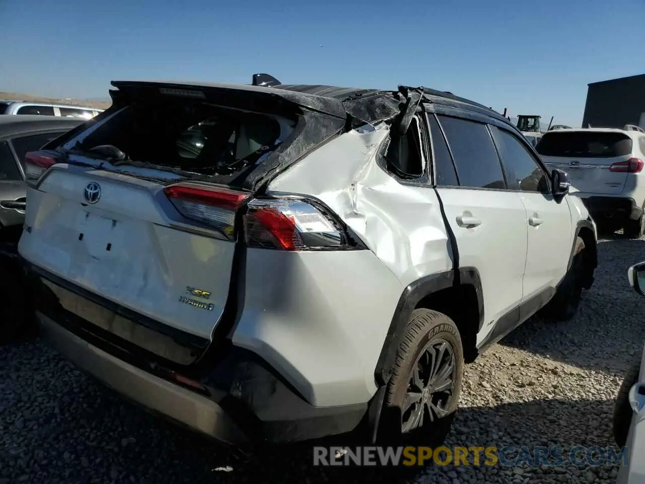 3 Фотография поврежденного автомобиля JTME6RFV1RD559381 TOYOTA RAV4 2024