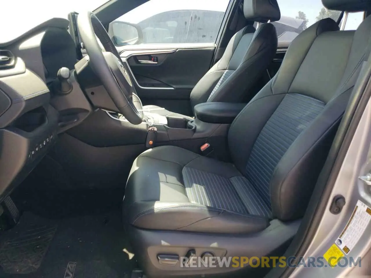 7 Photograph of a damaged car JTME6RFV2RD550947 TOYOTA RAV4 2024