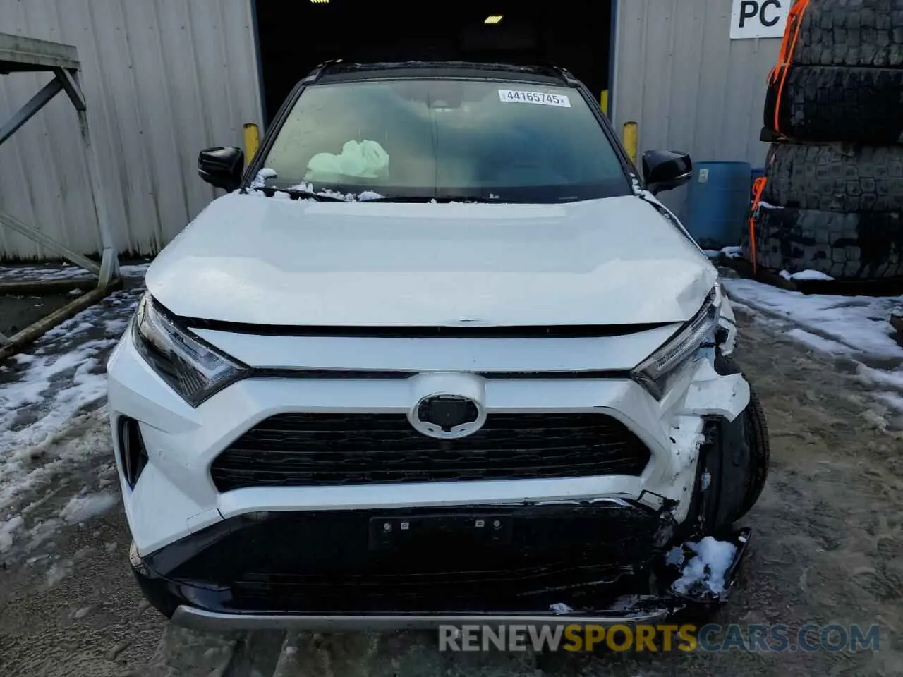 5 Photograph of a damaged car JTME6RFV3RJ059076 TOYOTA RAV4 2024