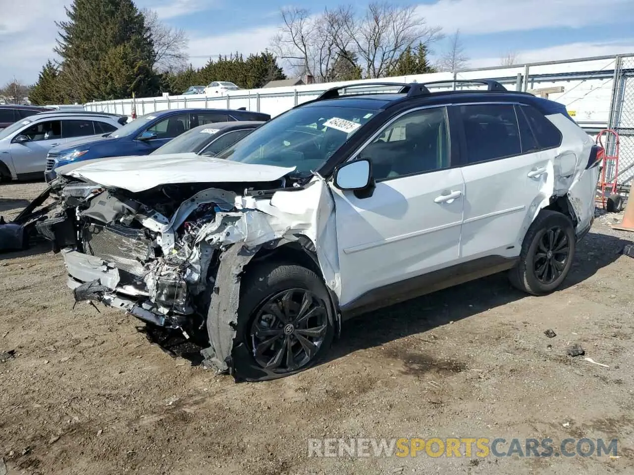 1 Фотография поврежденного автомобиля JTME6RFV7RD553441 TOYOTA RAV4 2024