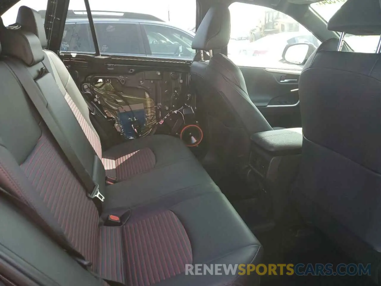 10 Фотография поврежденного автомобиля JTMEB3FV4RD209171 TOYOTA RAV4 2024