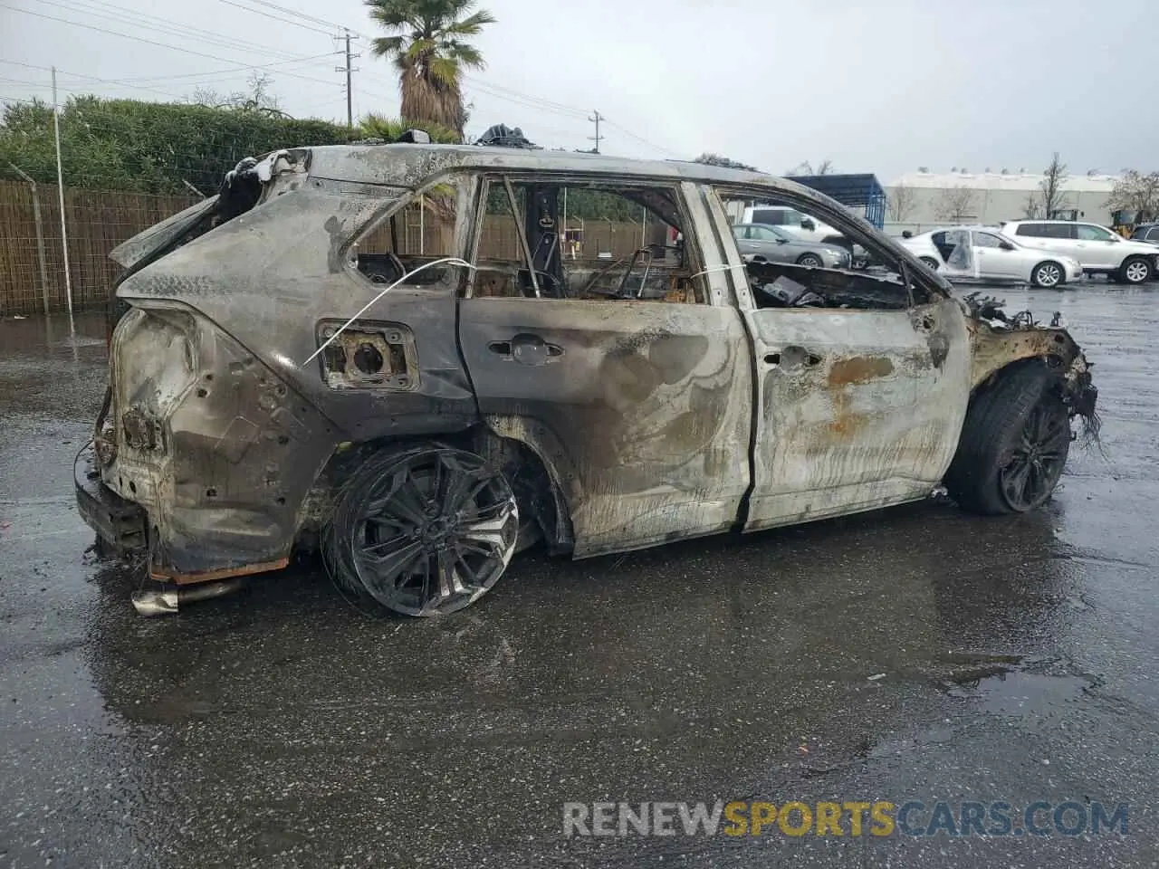 3 Photograph of a damaged car JTMFB3FV5RD177772 TOYOTA RAV4 2024