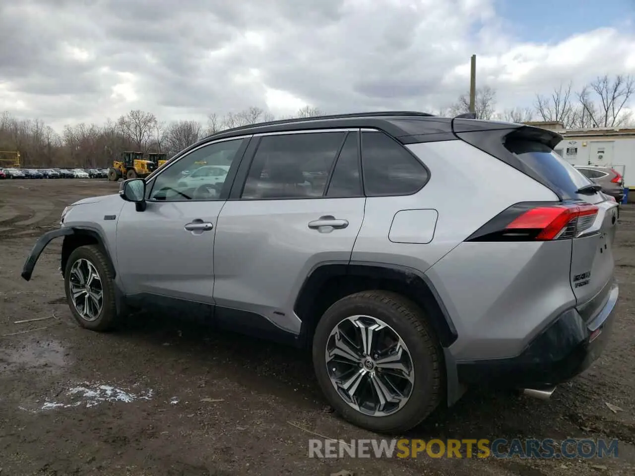 2 Фотография поврежденного автомобиля JTMFB3FVXRD184474 TOYOTA RAV4 2024