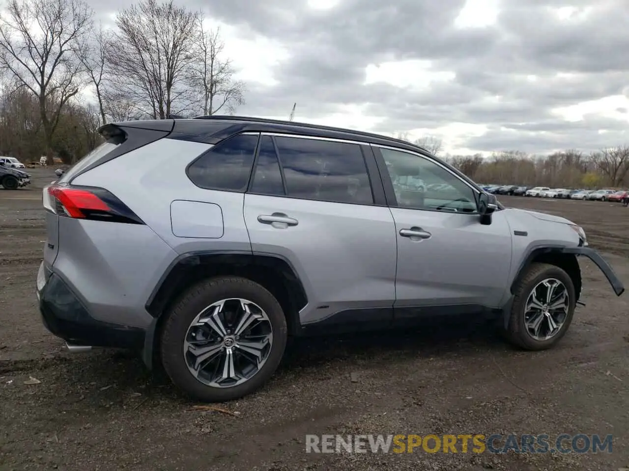 3 Фотография поврежденного автомобиля JTMFB3FVXRD184474 TOYOTA RAV4 2024