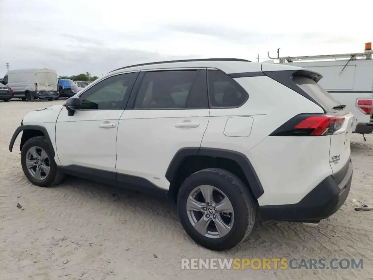 2 Фотография поврежденного автомобиля JTMLWRFV7RD246164 TOYOTA RAV4 2024