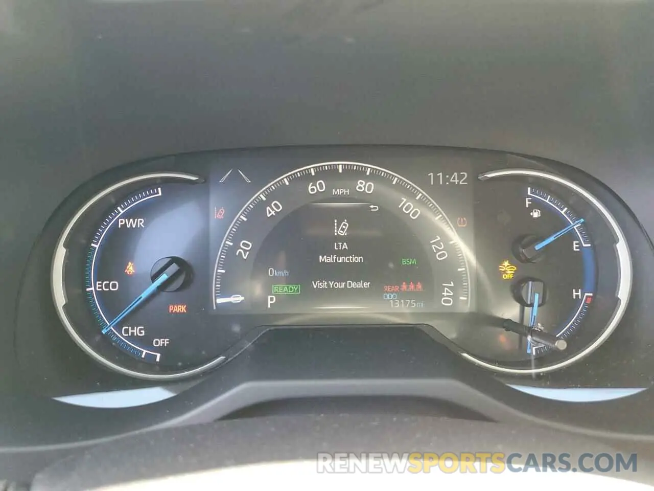 9 Фотография поврежденного автомобиля JTMMWRFV0RD209106 TOYOTA RAV4 2024